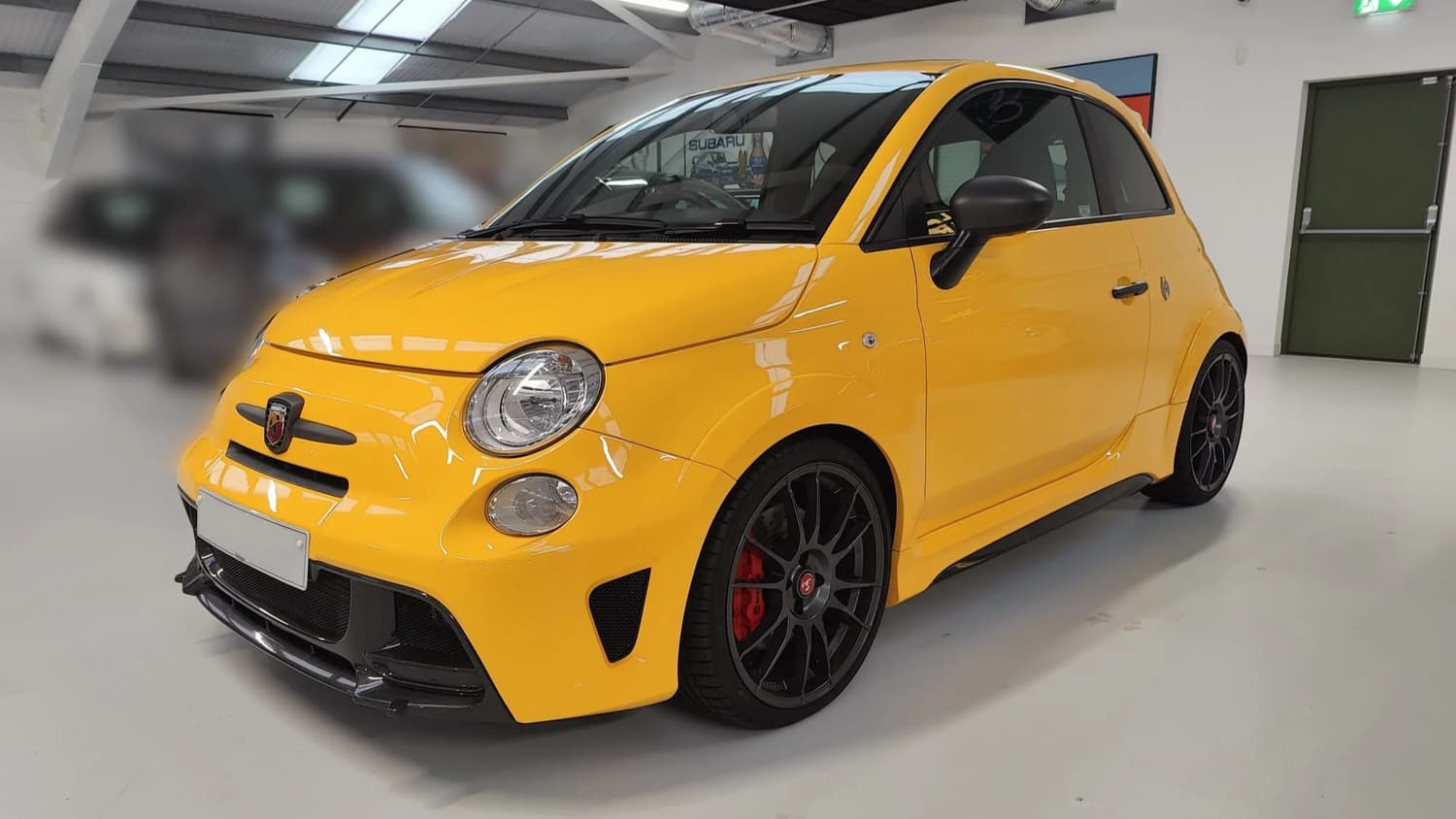 Abarth 695 Biposto Record